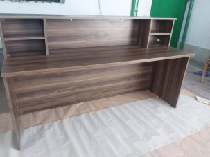 Mağaza üçün satış masası
