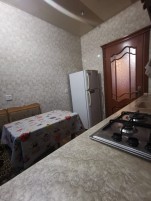 M.Ə.Rəsulzadə, Kirayə verilir 4 otaqlı mənzil, 120 m²