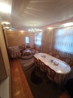 M.Ə.Rəsulzadə, Kirayə verilir 4 otaqlı mənzil, 120 m²