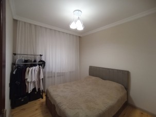 Qaraçuxur, Satılır Həyət evi, 10 otaqlı, 300 m²